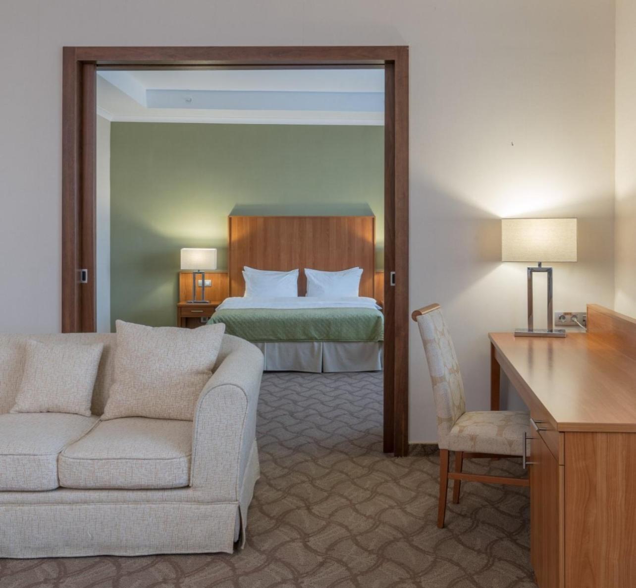 Hotel Duman Αστάνα Εξωτερικό φωτογραφία