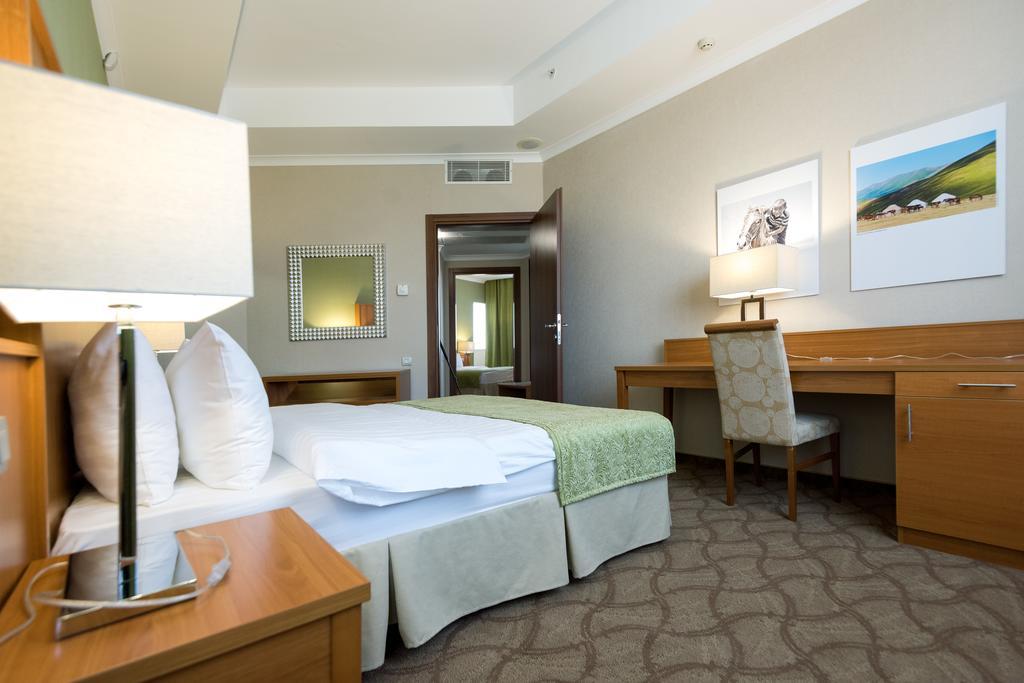 Hotel Duman Αστάνα Εξωτερικό φωτογραφία